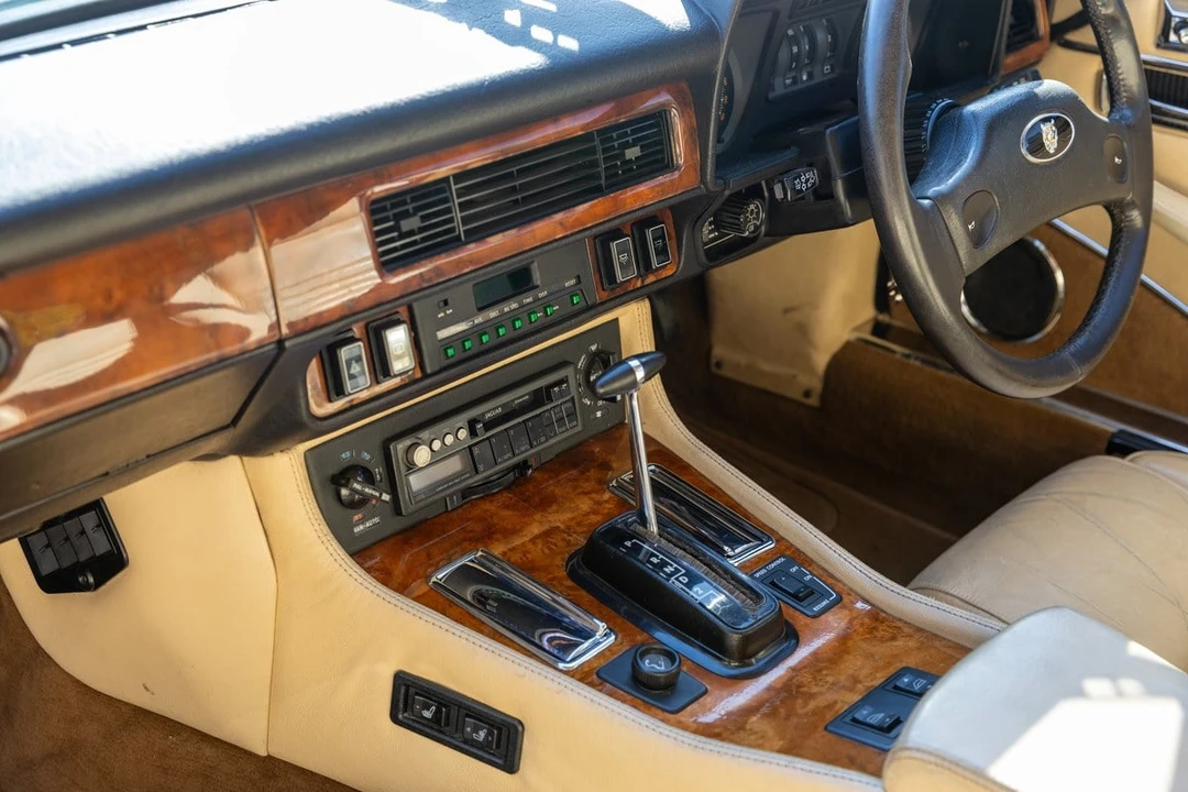 1988 Jaguar XJS Pre-Facelift V12 - Image 25 of 30
