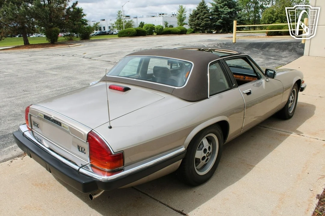 1988 Jaguar XJ Series 3 - Image 8 of 12