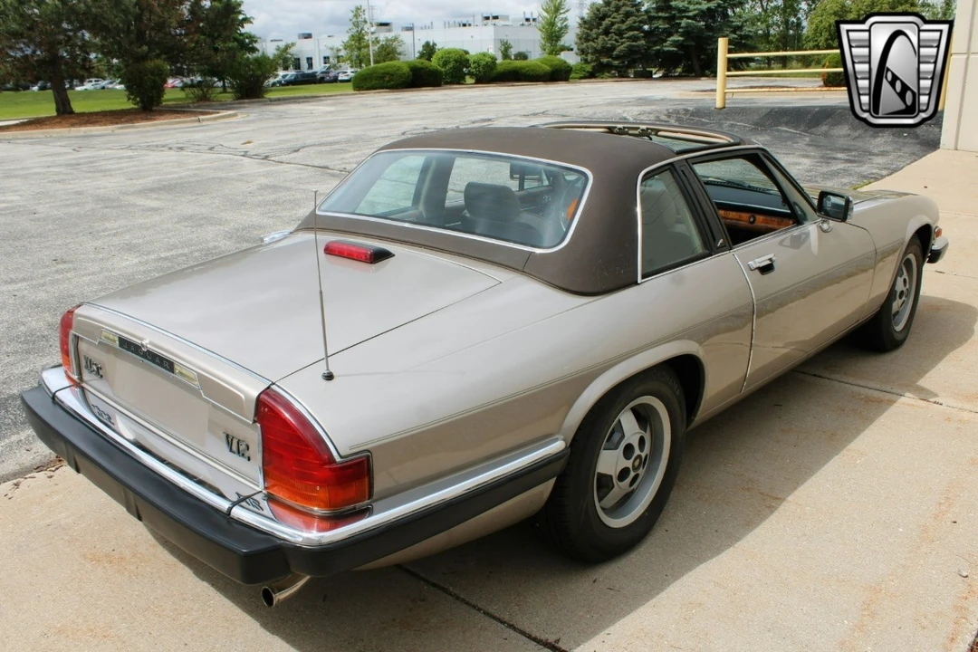1988 Jaguar XJS Convertible - Image 5 of 12