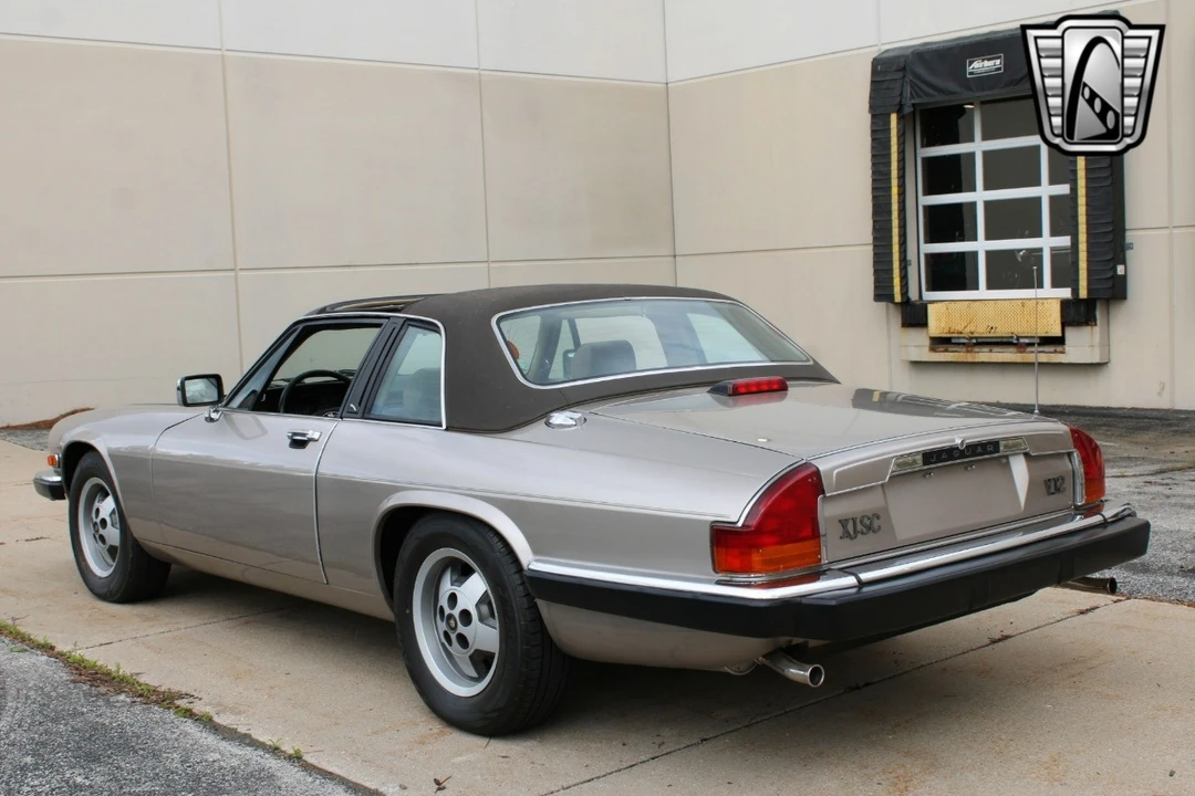 1988 Jaguar XJS Convertible - Image 9 of 12