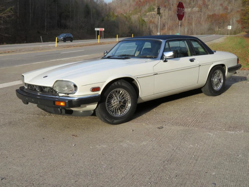 1988 Jaguar XJS Convertible - Image 2 of 31