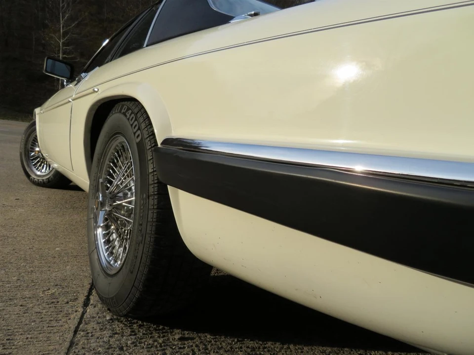 1988 Jaguar XJS Convertible - Image 19 of 31