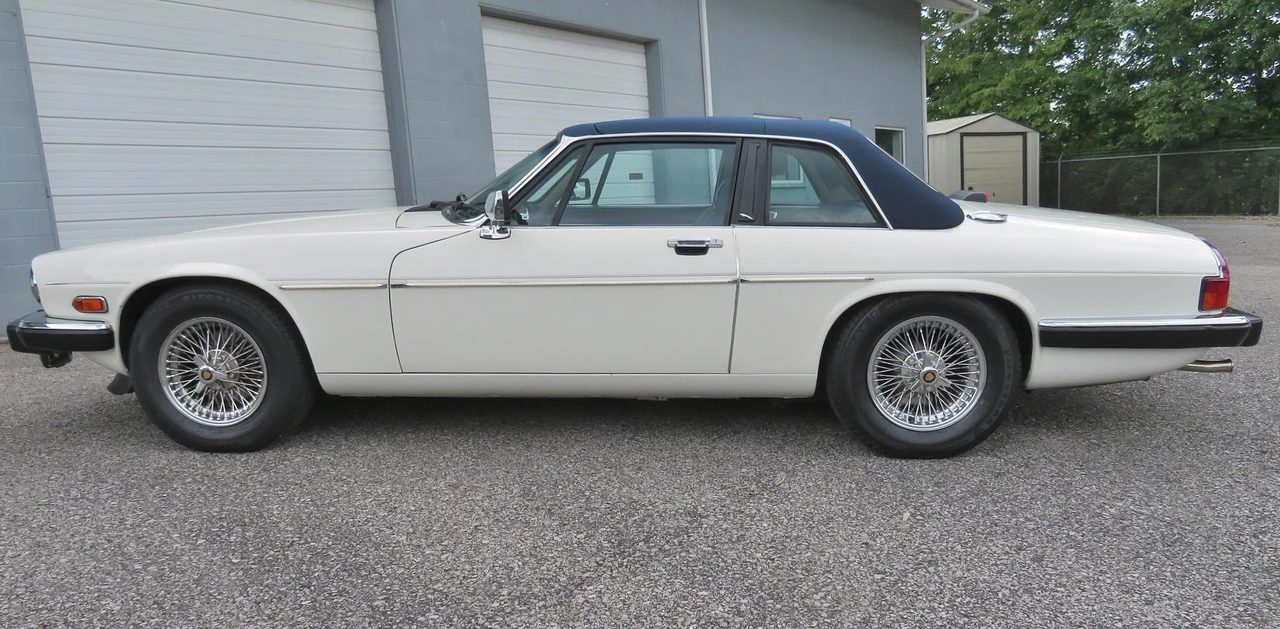 1988 Jaguar XJS Convertible - Image 10 of 31