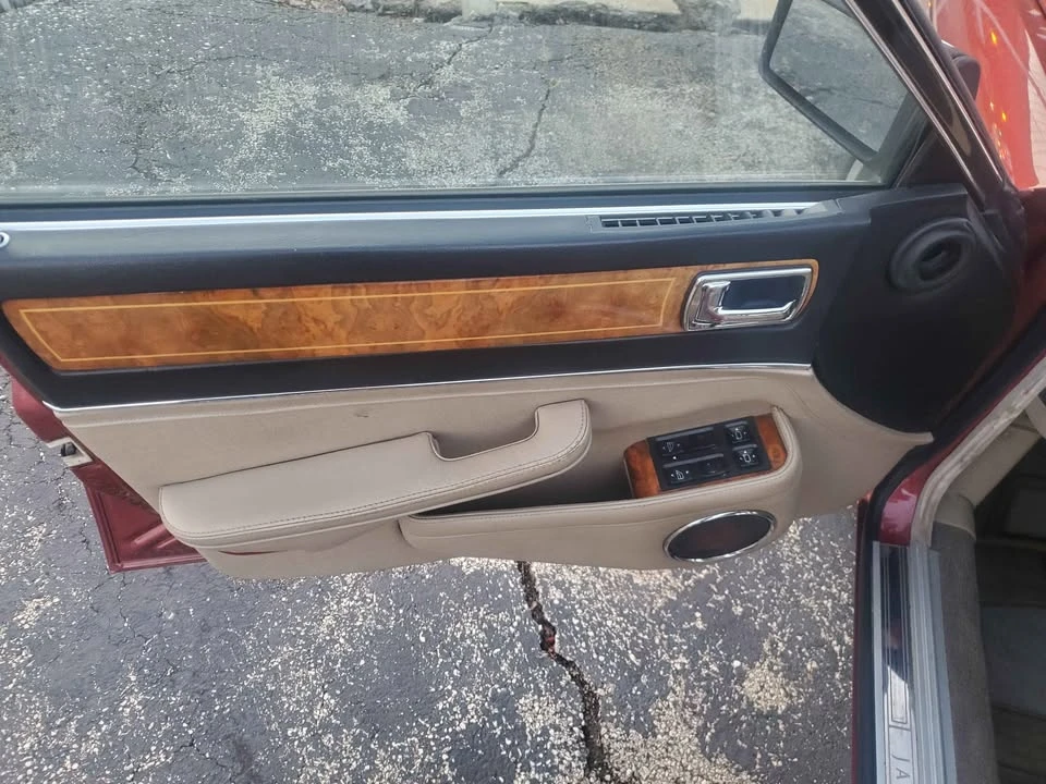 1988 Jaguar XJ40 XJ - Image 9 of 11