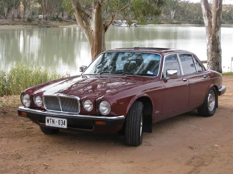 1988 Jaguar XJ12