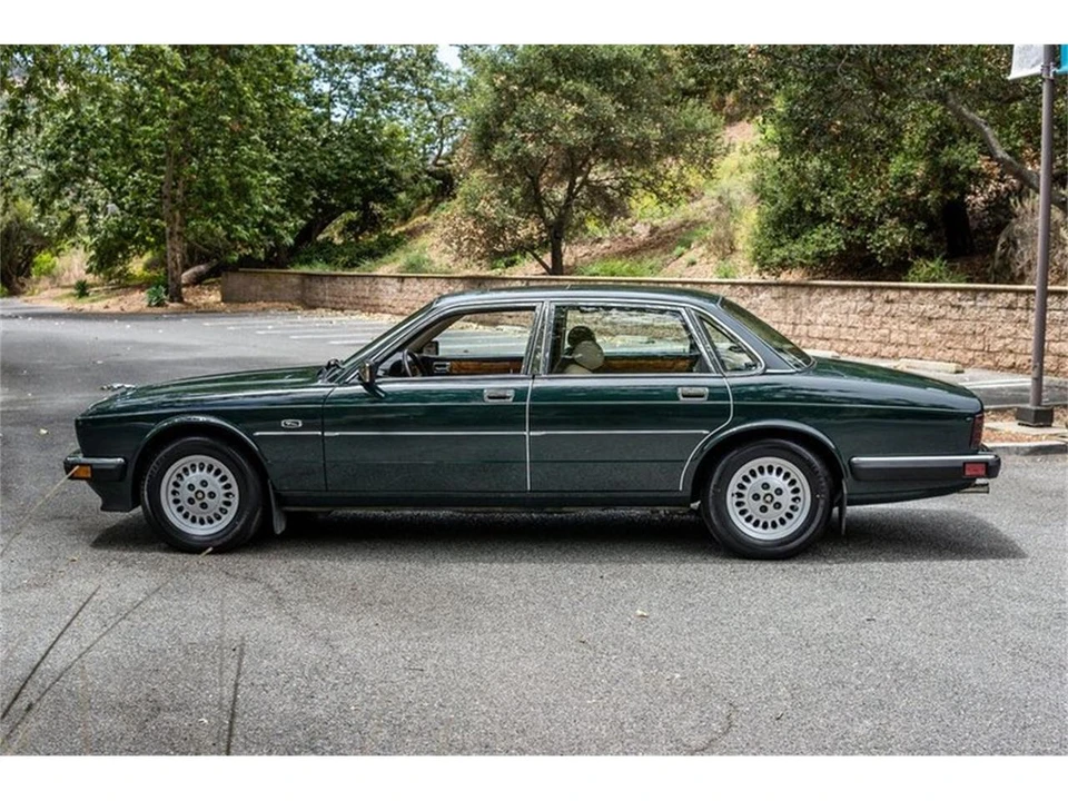 1988 Jaguar XJ40 XJ - Image 25 of 31
