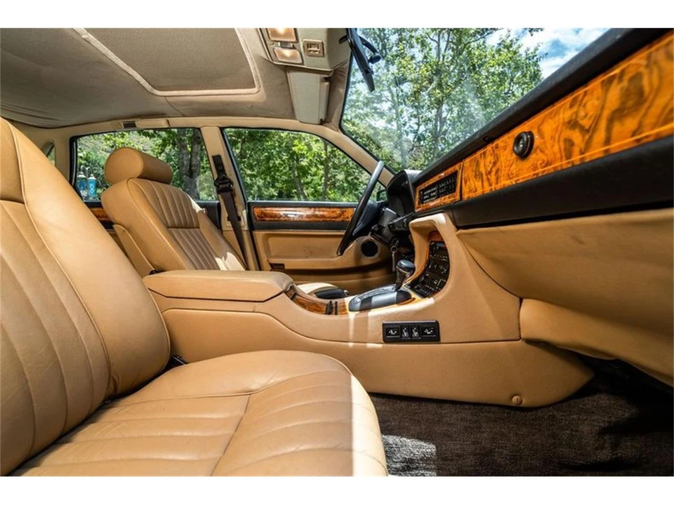 1988 Jaguar XJ40 XJ - Image 10 of 31