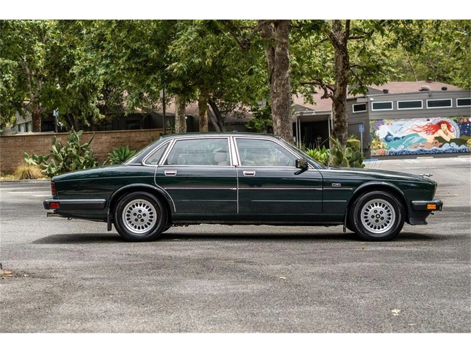 1988 Jaguar XJ40 XJ - Image 5 of 31