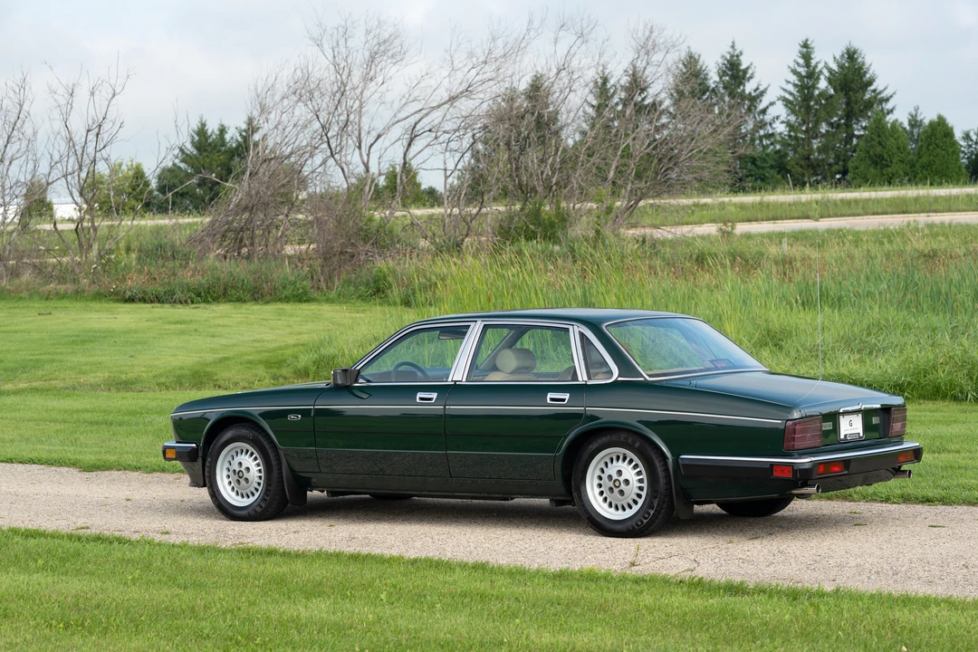 1988 Jaguar XJ40 XJ - Image 13 of 31