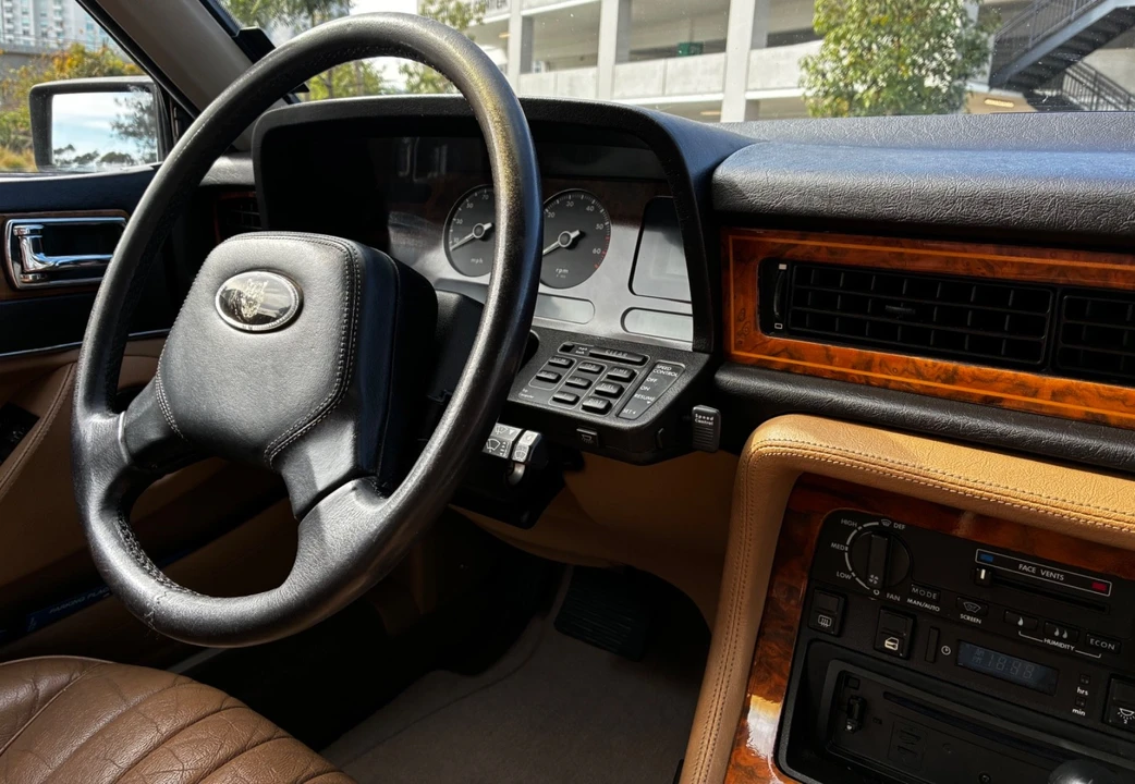 1988 Jaguar XJ40 XJ - Image 17 of 21