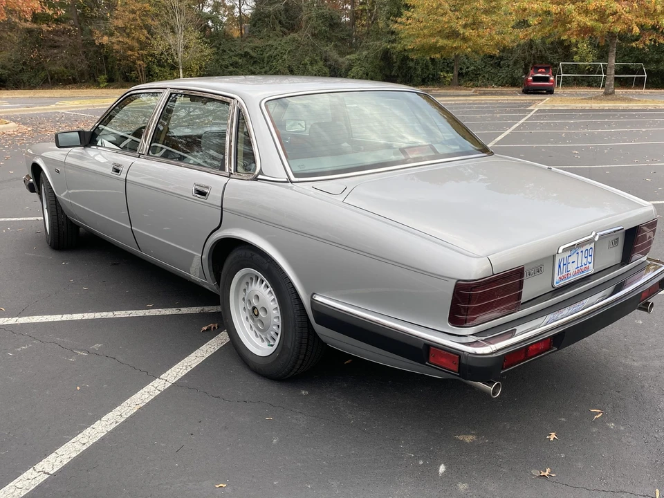 1988 Jaguar XJ40 XJ - Image 6 of 31