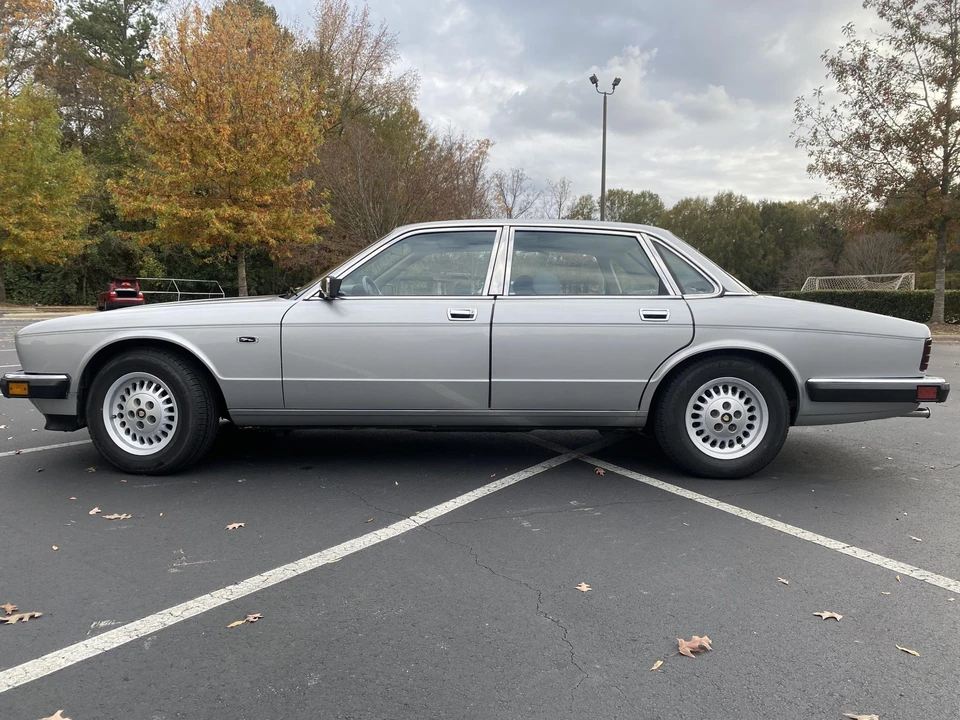 1988 Jaguar XJ40 XJ - Image 5 of 31