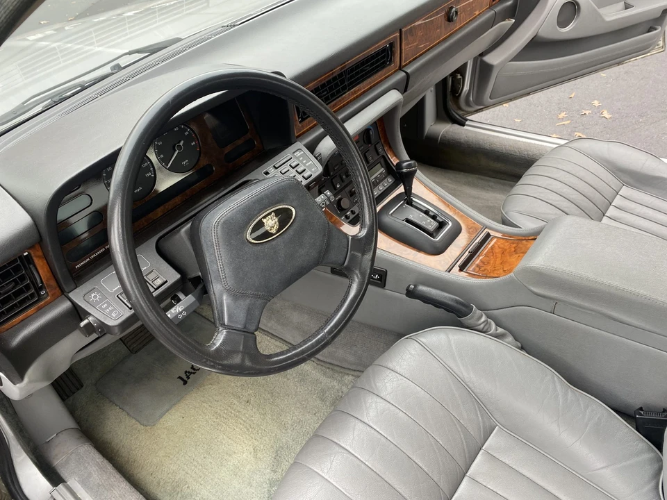 1988 Jaguar XJ40 XJ - Image 28 of 31