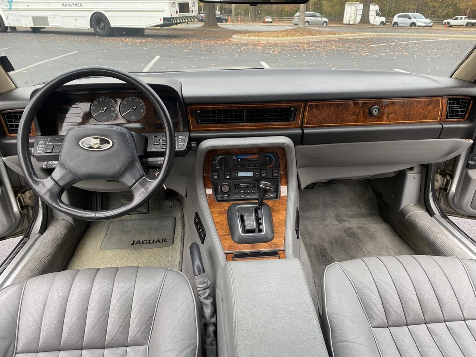 1988 Jaguar XJ40 XJ - Image 29 of 31