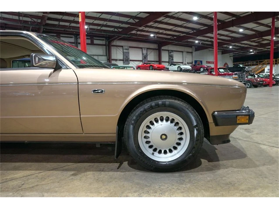 1988 Jaguar XJ40 XJ - Image 11 of 31