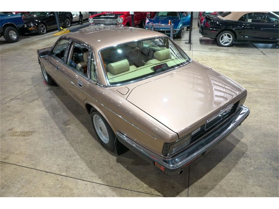 1988 Jaguar XJ40 XJ - Image 16 of 31
