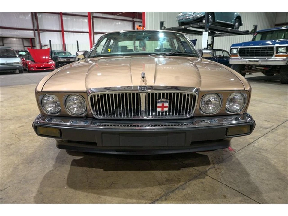 1988 Jaguar XJ40 XJ - Image 13 of 31