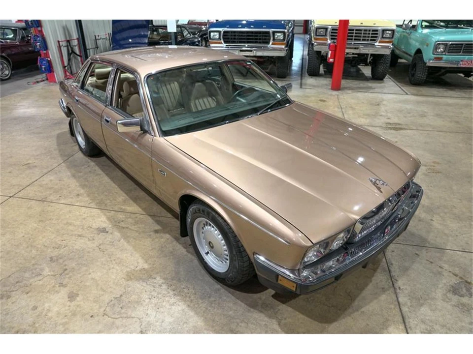 1988 Jaguar XJ40 XJ - Image 14 of 31