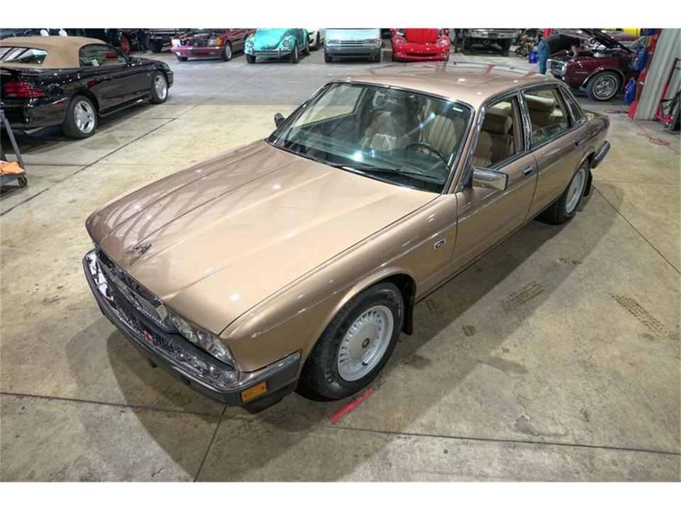 1988 Jaguar XJ40 XJ - Image 15 of 31