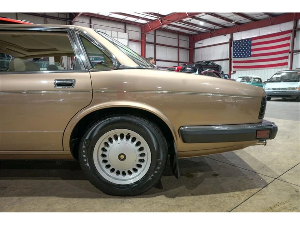 1988 Jaguar XJ40 XJ - Image 5 of 31