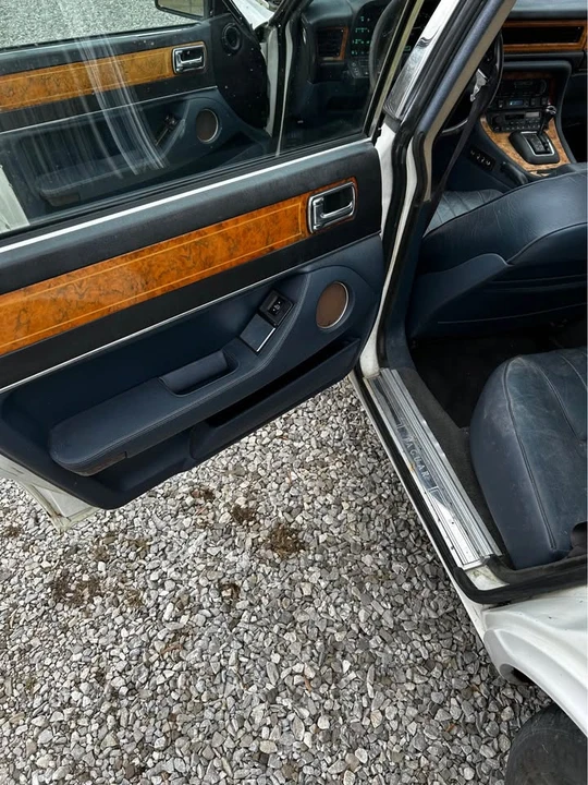 1988 Jaguar XJ40 XJ - Image 12 of 12