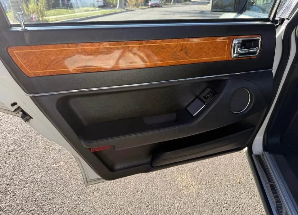 1988 Jaguar XJ40 XJ - Image 9 of 12