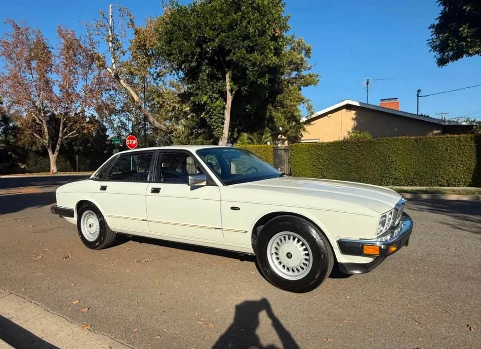 1988 Jaguar XJ40 XJ - Image 4 of 12