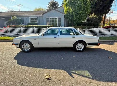 1988 Jaguar XJ6 Sedan
