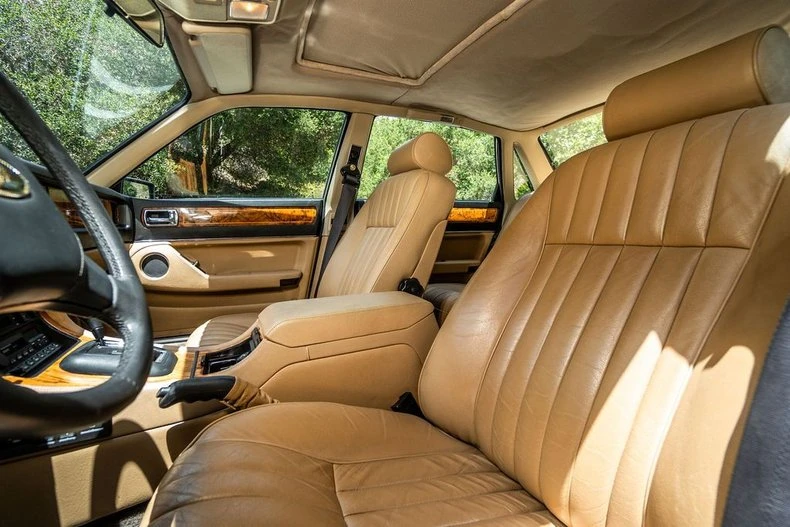 1988 Jaguar XJ40 XJ - Image 14 of 31