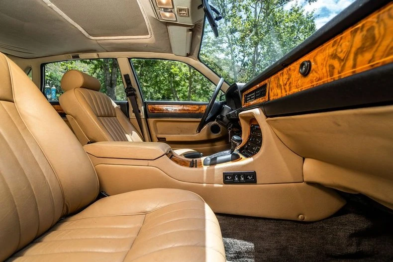 1988 Jaguar XJ40 XJ - Image 11 of 31