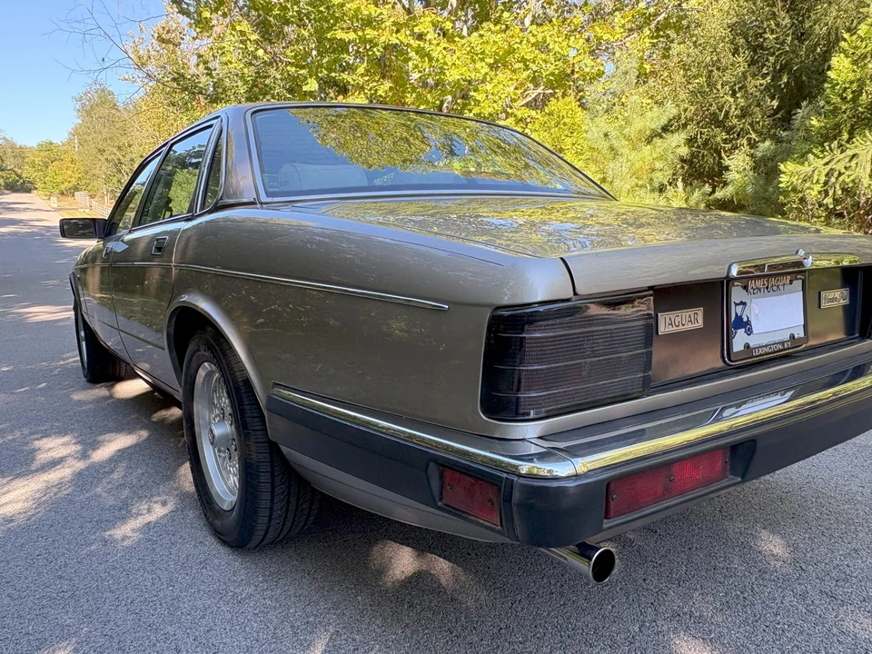 1988 Jaguar XJ40 XJ - Image 24 of 31