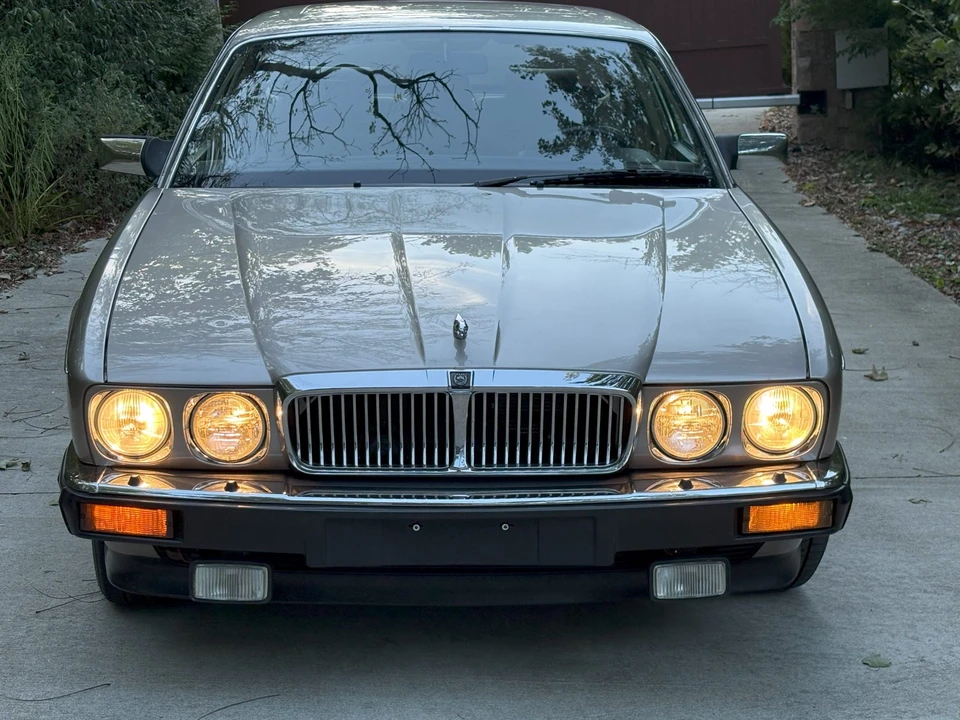 1988 Jaguar XJ40 XJ - Image 15 of 31