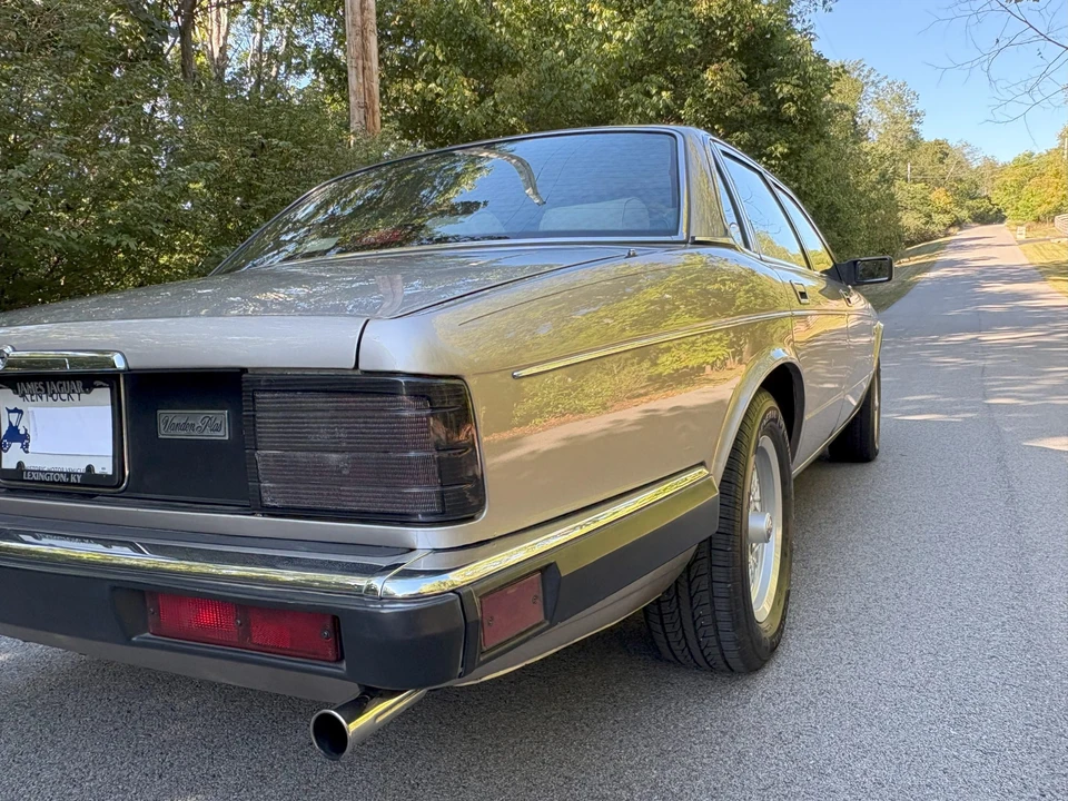 1988 Jaguar XJ40 XJ - Image 25 of 31
