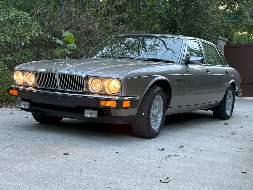 1988 Jaguar XJ40 XJ - Image 16 of 31