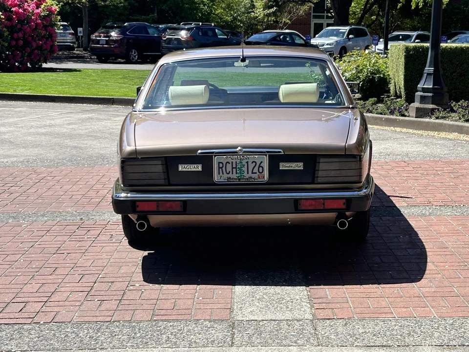 1988 Jaguar XJ Series 3 - Image 9 of 31