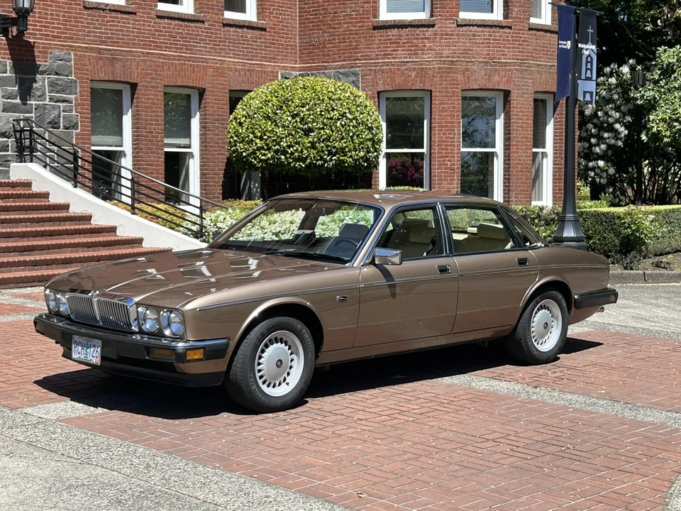 1988 Jaguar XJ Series 3 - Image 5 of 31