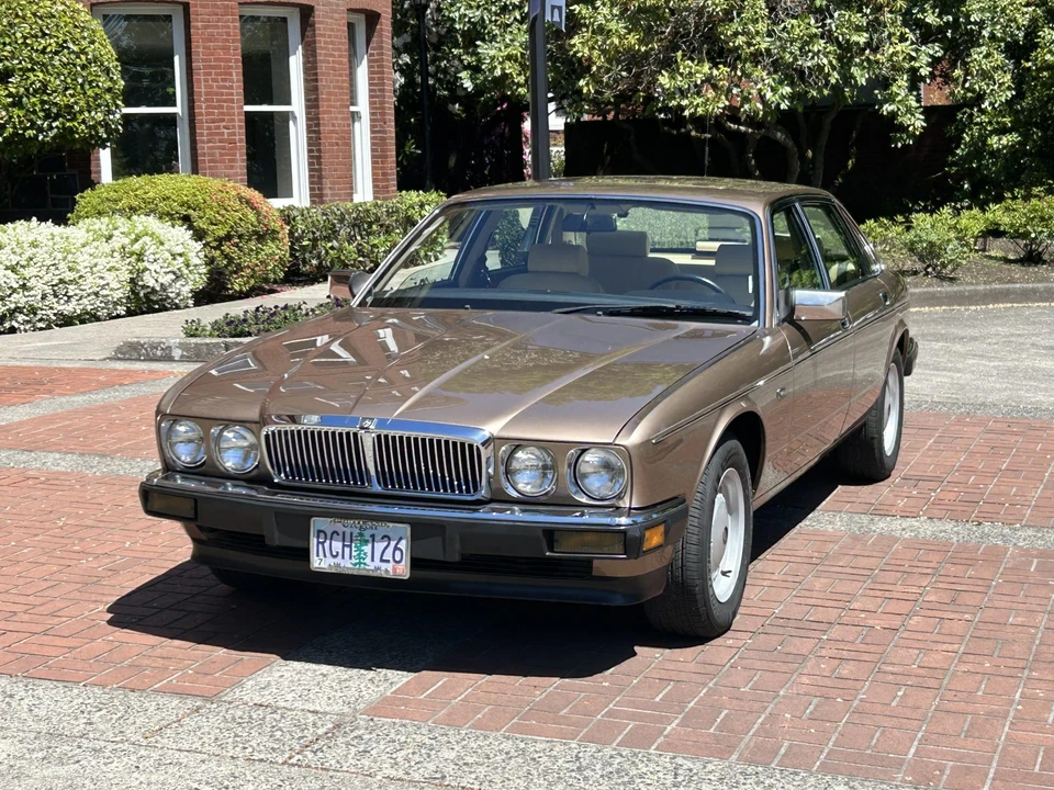 1988 Jaguar XJ Series 3 - Image 3 of 31