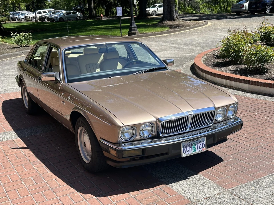 1988 Jaguar XJ Series 3 - Image 19 of 31