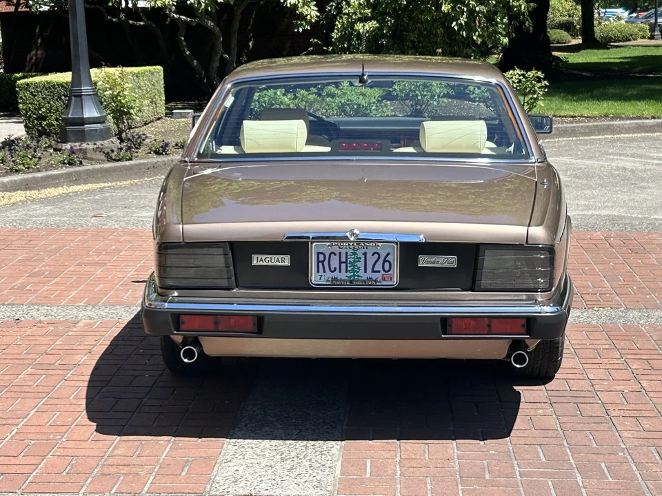 1988 Jaguar XJ Series 3 - Image 11 of 31