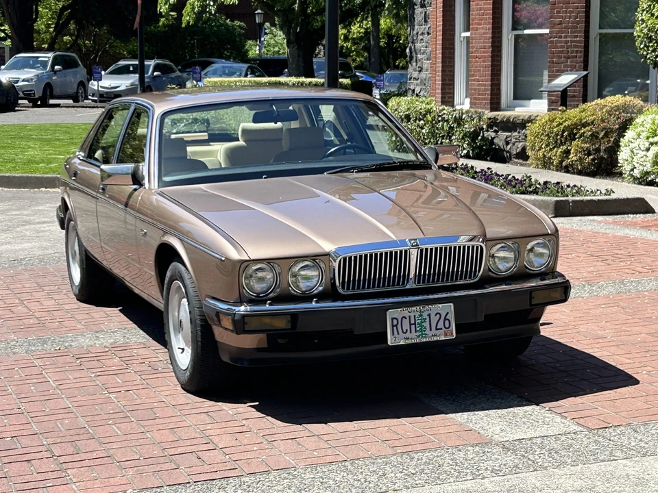 1988 Jaguar XJ Series 3 - Image 22 of 31