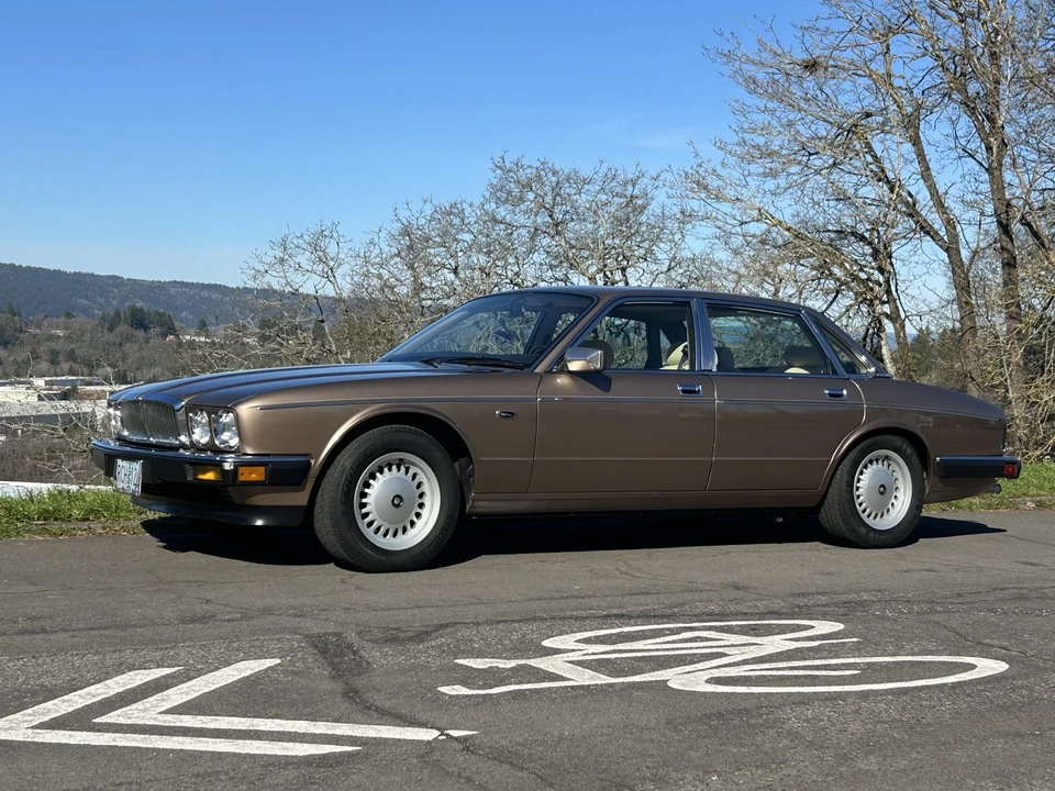 1988 Jaguar XJ Series 3 - Image 28 of 31