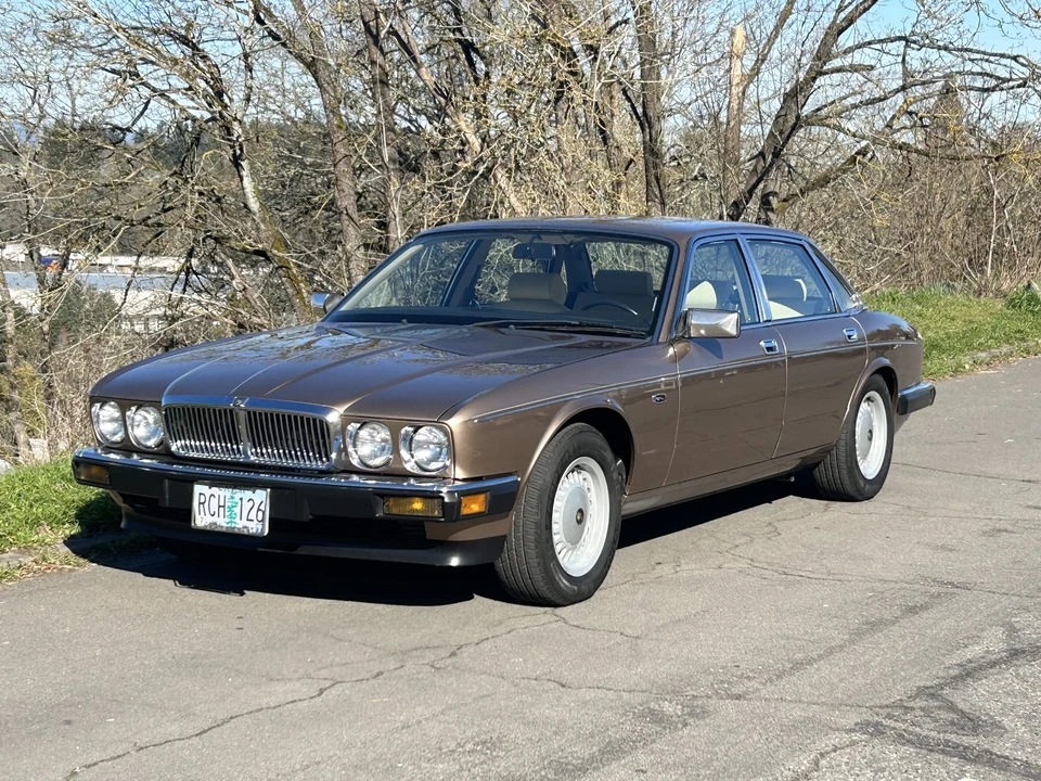 1988 Jaguar XJ Series 3 - Image 25 of 31