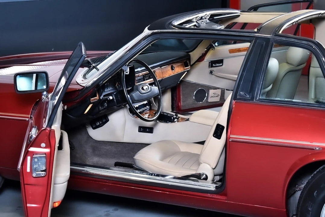 1988 Jaguar XJS Convertible - Image 29 of 30