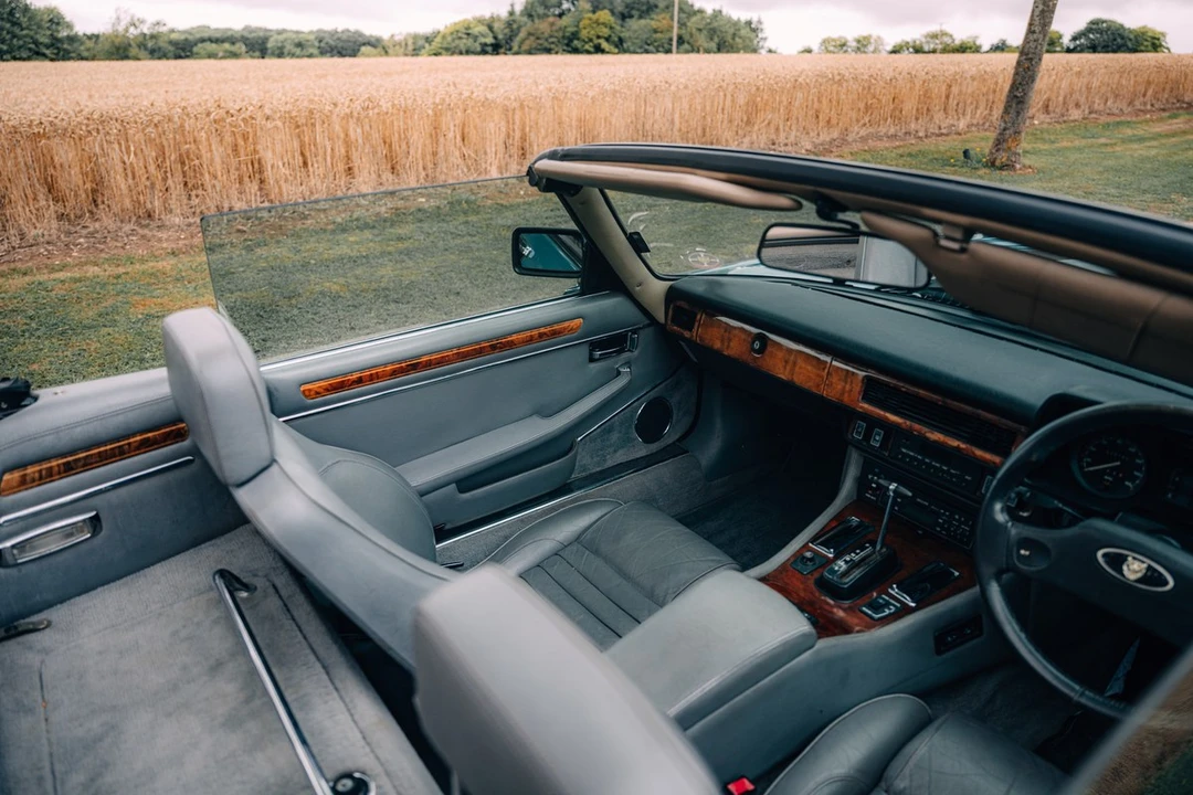1988 Jaguar XJS Convertible - Image 27 of 30