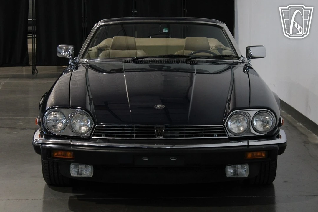 1988 Jaguar XJS Convertible - Image 16 of 21