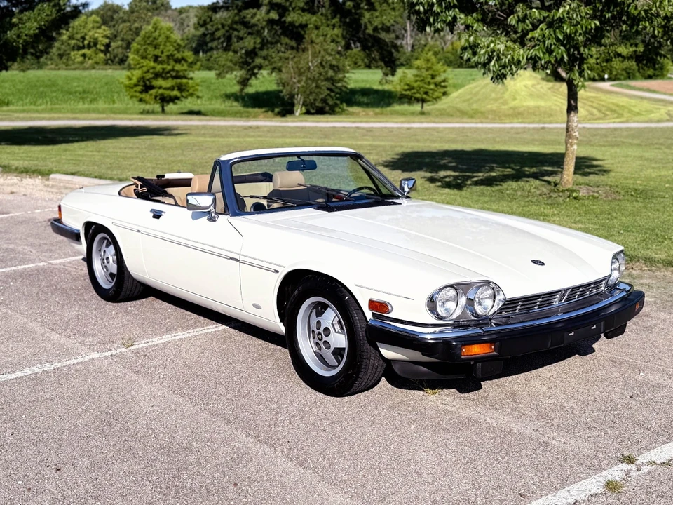 1988 Jaguar XJS Convertible - Image 15 of 21