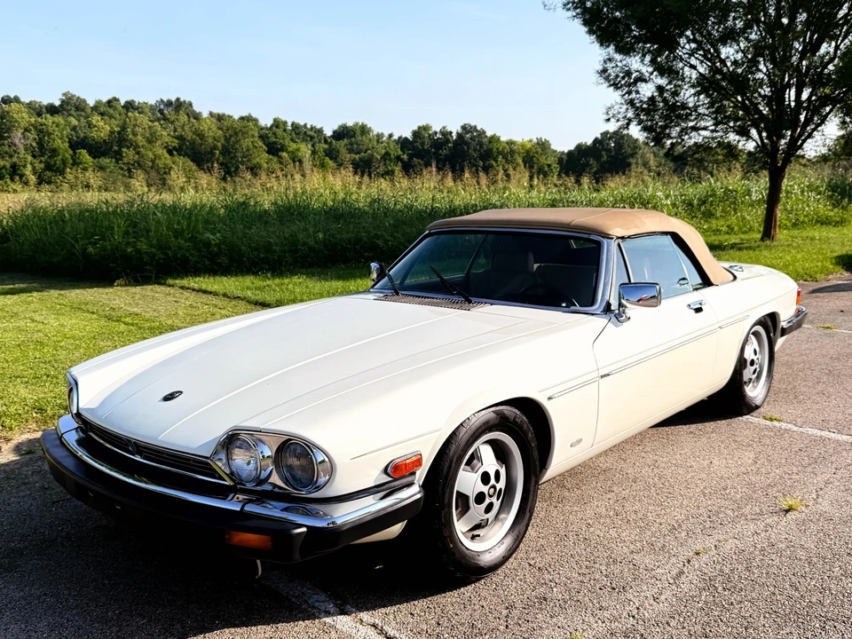 1988 Jaguar XJS Convertible - Image 10 of 21