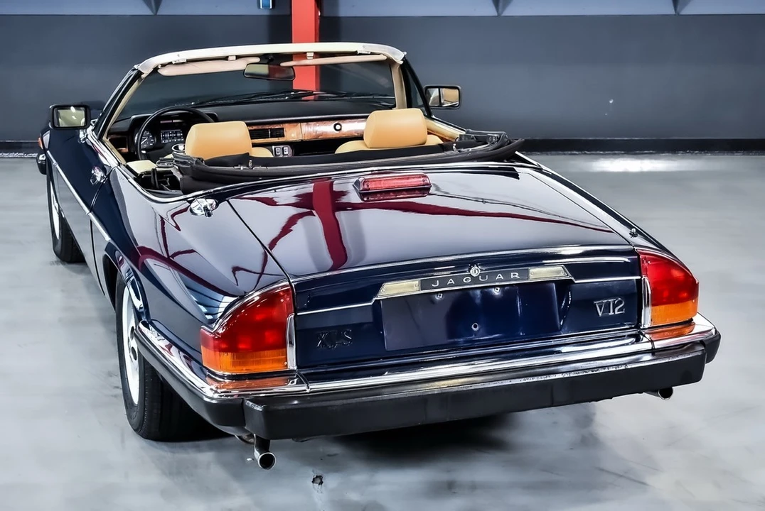 1988 Jaguar XJS Convertible - Image 19 of 30