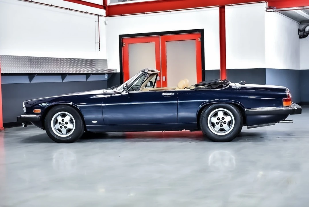 1988 Jaguar XJS Convertible - Image 24 of 30