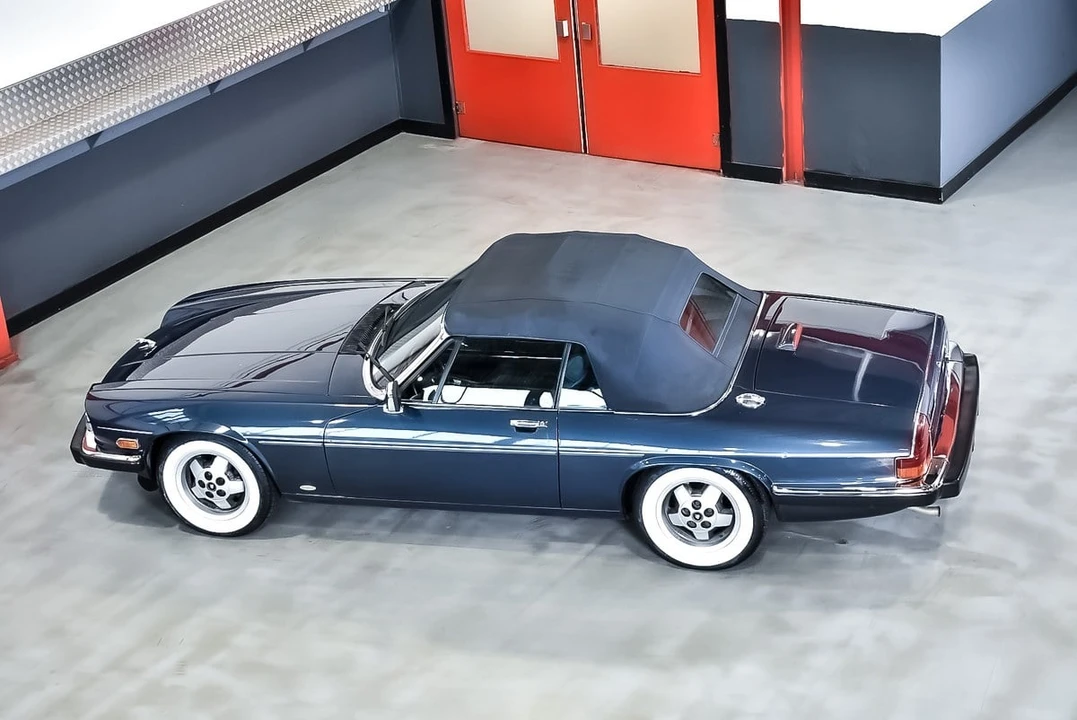 1988 Jaguar XJS Convertible - Image 29 of 30